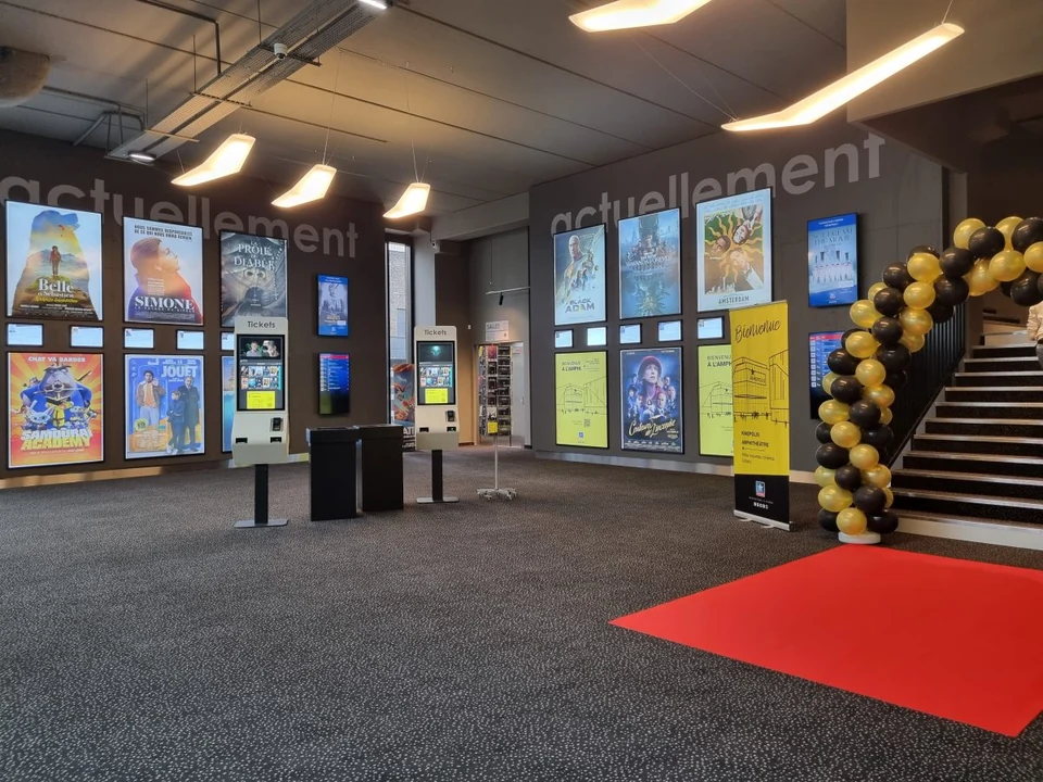 Hall d’accueil du cinéma Kinepolis Amphithéâtre à Metz